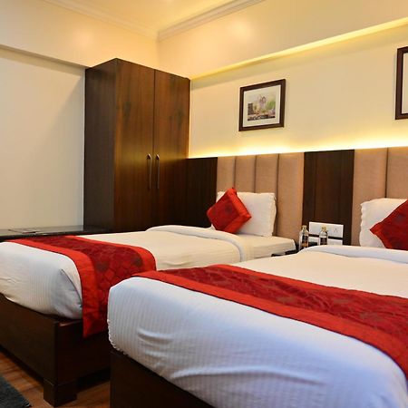 Hotel Golden Riviera Mysore Exterior foto