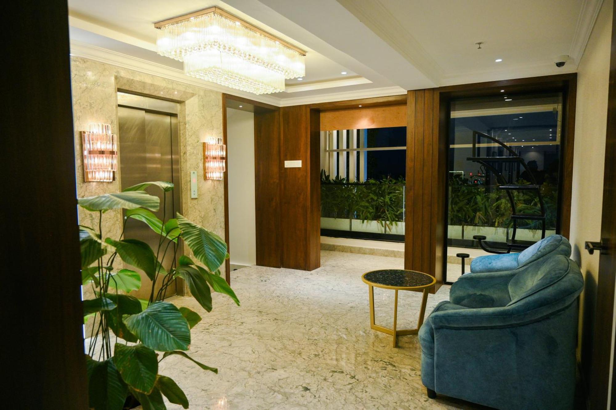 Hotel Golden Riviera Mysore Exterior foto