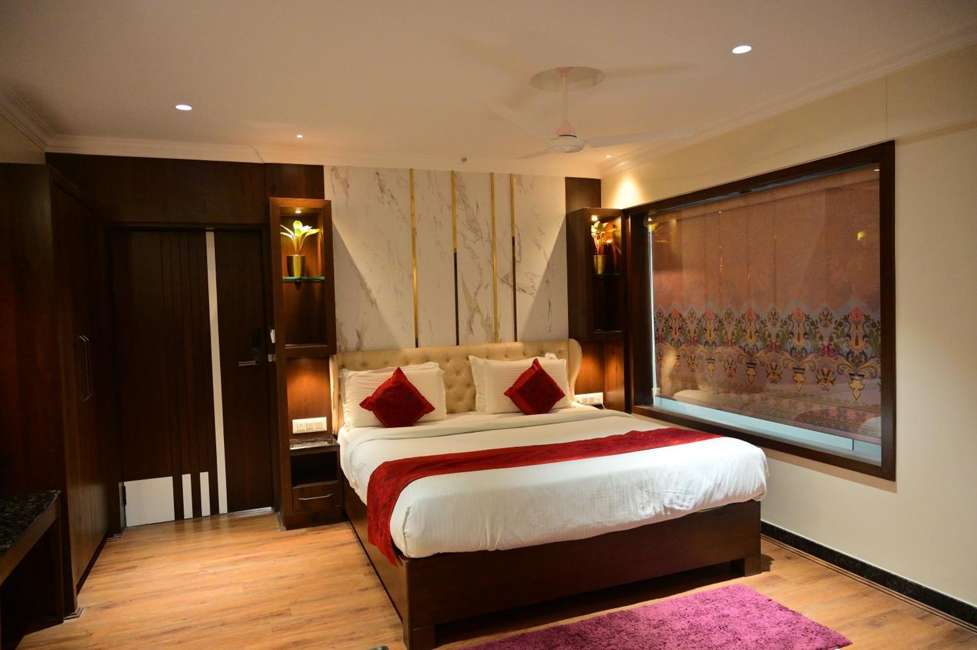 Hotel Golden Riviera Mysore Zimmer foto
