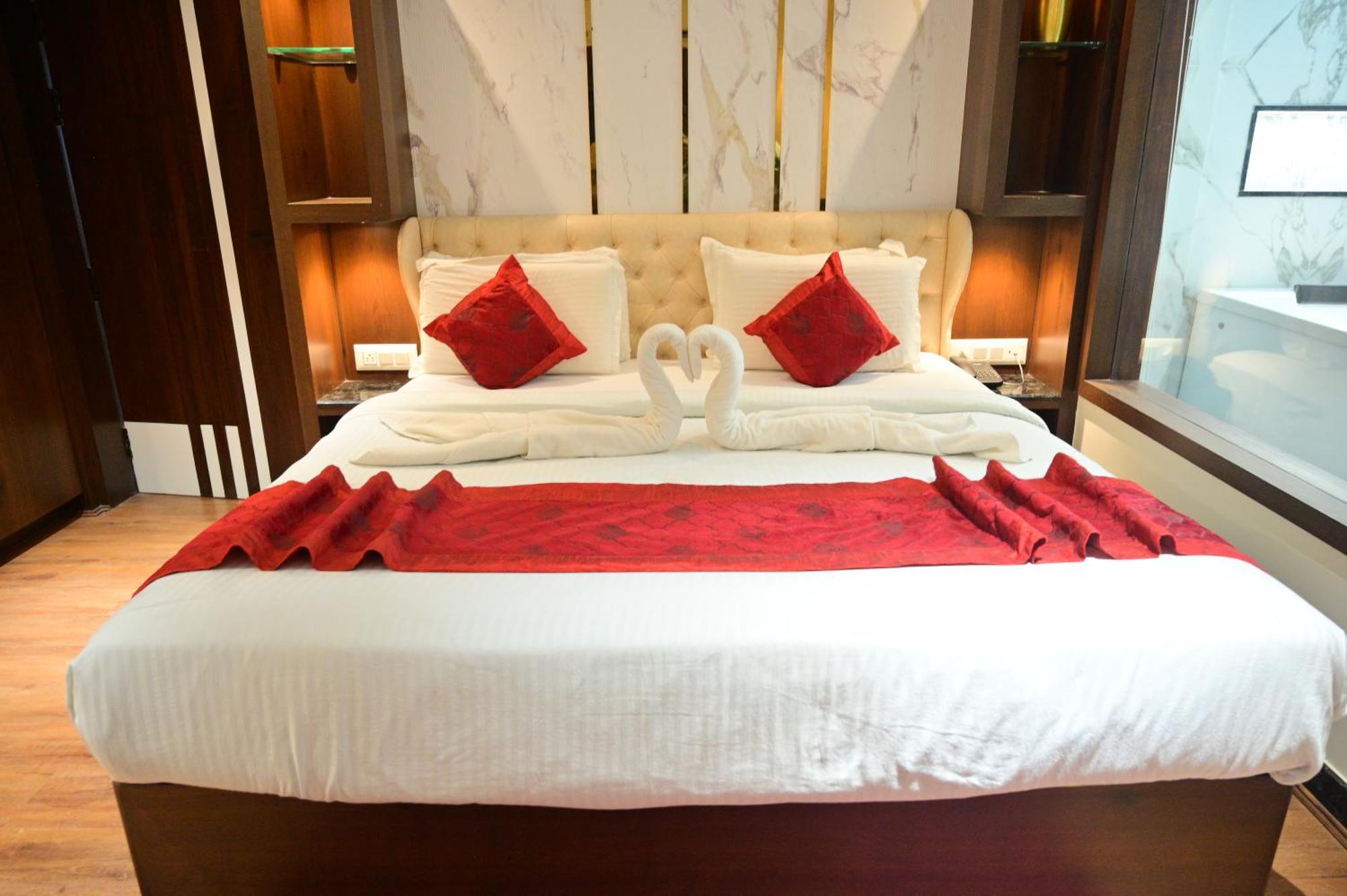 Hotel Golden Riviera Mysore Zimmer foto